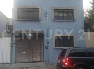 Casa · 711m² · 8 Recámaras · 5 Estacionamientos · Casa en Venta en Col. Nueva Santa María, Azcapotzalco, Cdmx