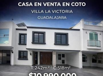 Casa de 5 habitaciones, Guadalajara · Casa en Venta en Zapopan, Jalisco (Villa La Victoria)