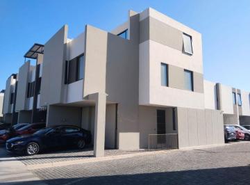 Casa de 3 habitaciones, Zapopan · Casa en Venta en Accanta Residencial