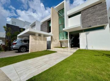 Casa · 310m² · 4 Recámaras · 2 Estacionamientos · Casa en Venta en Residencial Cumbres - Cancún