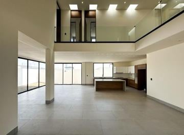 Casa de 4 habitaciones, León · Casa en Venta en Zanda Residencial, de Doble Altura.