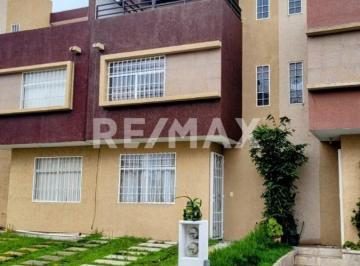 04ab0510e0a08a806f3716205d2218c61f779d4e72cbd653140909442f7ad358 · Mhl Casa en Venta Fraccionamiento Villas del Bosque Xonacatlán Edo. México
