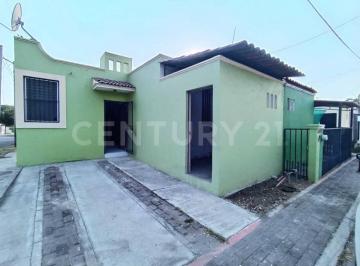 Casa · 64m² · 2 Recámaras · 1 Estacionamiento · Casa en Esquina, 2 Recamaras, Col. Los Olivos