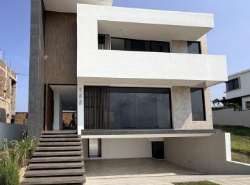 Casa · 349m² · 3 Recámaras · 2 Estacionamientos · Casa en Venta en Punta Tiburón Riviera Veracruzana Alvarado Veracruz