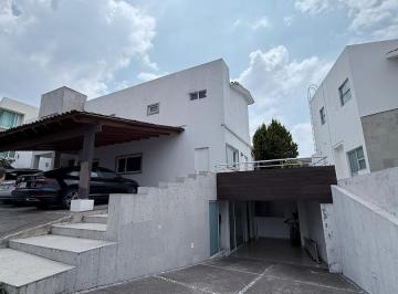 Casa · 485m² · 4 Recámaras · 5 Estacionamientos · Venta de Casa en Prado Largo