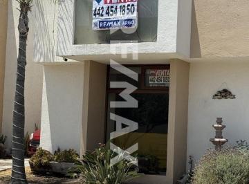 Casa de 3 habitaciones, Corregidora · Venta Casa Puerta Real II