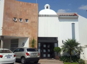 Casa en condominio · 400m² · 3 Recámaras · 4 Estacionamientos · Casa en Venta en Rinconada Álamos Para Inversionista