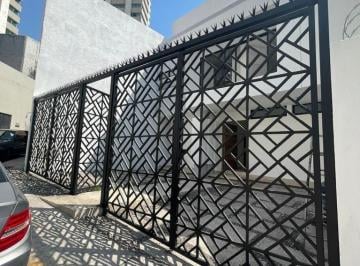 Casa · 264m² · 4 Recámaras · 2 Estacionamientos · Venta Casa Milenio III Queretaro