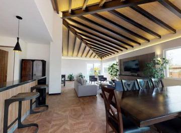 Casa en condominio · 216m² · 4 Recámaras · 2 Estacionamientos · Casa en Renta Unico El Refugio