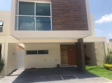 Casa en condominio · 234m² · 3 Recámaras · 3 Estacionamientos · Venta Casa Querétaro