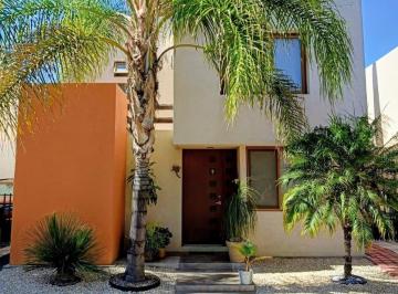 Casa en condominio · 154m² · 3 Recámaras · 4 Estacionamientos · Casa en Venta en Puerta Real
