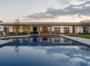 Casa en condominio · 122m² · 3 Recámaras · 2 Estacionamientos · Casa en Venta en Zibatá