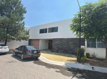Casa en condominio · 278m² · 3 Recámaras · 3 Estacionamientos · Casa en Venta en La Vista Residencial