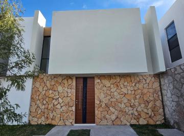 Casa en condominio · 127m² · 3 Recámaras · 2 Estacionamientos · Casa en Venta en Zibata