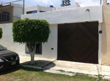 Casa · 347m² · 4 Recámaras · 3 Estacionamientos · Casa en Venta en Álamos 1ra Sección