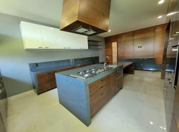 Casa de 5 habitaciones, Zapopan · Espectacular Cas en Bosque Los Lagos