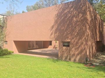 Casa de 3 habitaciones, La Magdalena Contreras · Casa de Arq. Juan Iturbe con Amplio Jardín en Renta