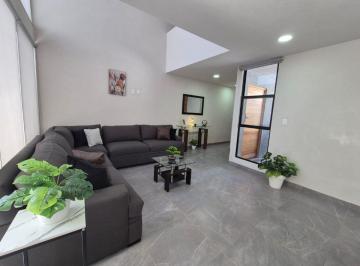 Casa en condominio de 3 habitaciones, El Marqués · Renta Casa Amueblada en Zakia en Privada Sabino Muy Amplia con Amenidades