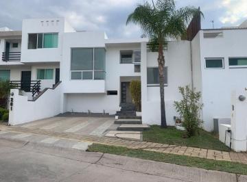 Casa de 3 habitaciones, León · Casa con 3 Habitaciones en Renta, 300 m² Superficie de Terreno, Lomas de Gran Jardín