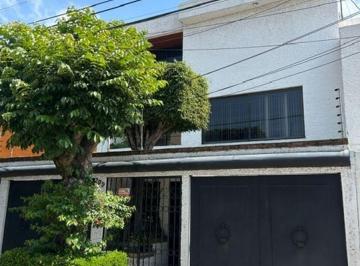 Casa de 4 habitaciones, Naucalpan de Juárez · Casa en Venta en Hacienda de Echegaray
