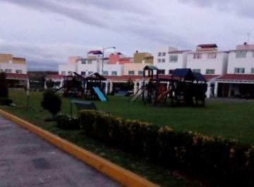 Casa en condominio de 3 habitaciones, Metepec · Casa en Venta en Barranca del Buen Suceso 285 Col. San Bartolomé Tlaltelulco