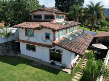 Casa de 4 habitaciones, Valle de Bravo · Casa Vacacional en Venta