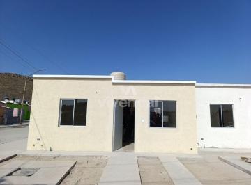 d527c0649a4076019075b87a4a7513bf64d803c6d2337dfffda51168c46ec94d · Casa en Venta de 1 Planta y 2 Habitaciones en Héctor Saucedo