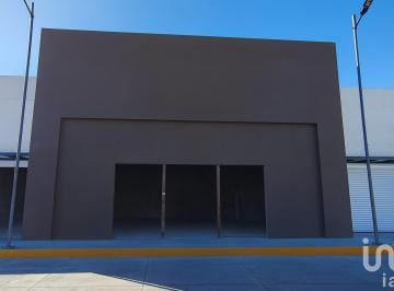 Local comercial · 120m² · 1 Recámara · 20 Estacionamientos · Locales en Renta, Plaza Laureles, Ejercito Nacional