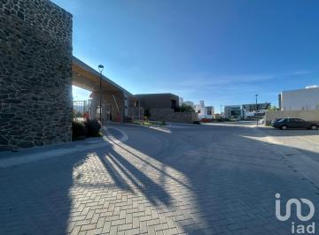 Casa · 227m² · 4 Recámaras · 3 Estacionamientos · La Vista Casa en Venta Queretaro