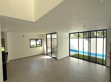 Casa · 222m² · 3 Recámaras · 1 Estacionamiento · Venta de Casa en Residencial Arbolada II
