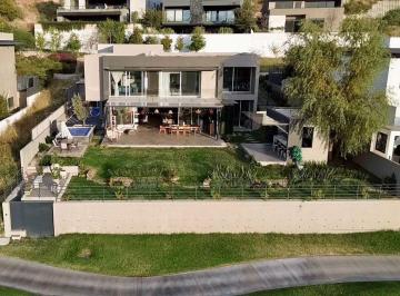 Casa de 4 habitaciones, León · Casa en Venta en El Molino Residencial con Salida E Increíble Vista Al Campo de Golf