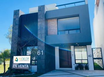 Casa · 330m² · 4 Recámaras · 2 Estacionamientos · Casa en Venta P. Sonora Lomas de Angelópolis Cholula Puebla.