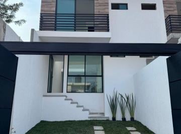 Casa de 3 habitaciones, Cuernavaca · Casa Nueva en Bosques de Cuernavaca