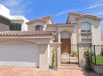Casa de 5 habitaciones, Tijuana · Casa en Venta en Tijuana