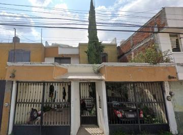 Casa en Venta de 3 habitaciones  · Venta de Casa en C. Eduardo Aldasoro Suarez Numerocol. Jardines de Guadalupemorelia C. P. 5814
