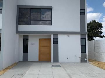Casa · 125m² · 3 Recámaras · 2 Estacionamientos · Casa en Venta Residencial Santorini