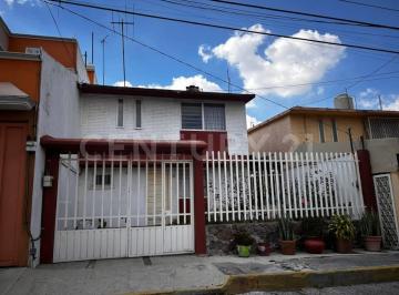 Casa · 105m² · 3 Recámaras · 1 Estacionamiento · Casa Parque Residencial Coacalo