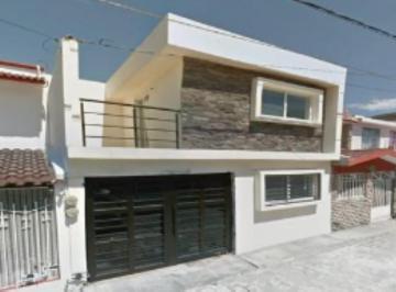 Casa de 3 habitaciones, León · Casa en Venta en León