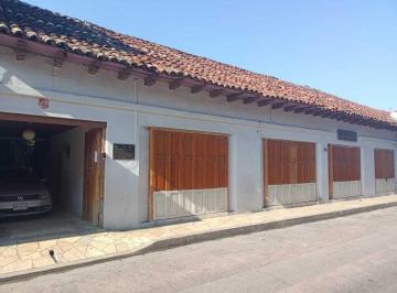 Casa · 1234m² · 5 Recámaras · 2 Estacionamientos · Casa en Venta o Renta San Cristobal de Las Casas con Local Comercial