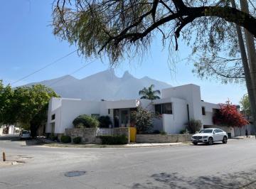 1 · ¡Oportunidad! Casa en Venta en Contry