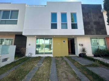 Casa · 152m² · 3 Recámaras · 2 Estacionamientos · Nueva Galicia 3 Habitaciones 2 Niveles