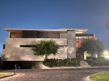 Casa Renta de 3 habitaciones · Residencia en Renta en Las Cumbres Seminueva