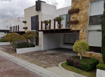 Casa en Venta de 3 habitaciones Juriquilla · Venta de Casa en Cumbres del Lago, Etapa 2 Querétaro