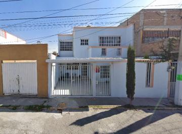 Casa de 3 habitaciones, Ecatepec de Morelos · Jardines de Santa Clara