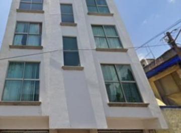 Edificio · Edificio Comercial en Venta en La Escuela, Tlalnepantla, Estado de Méxic