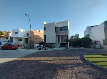 Terreno / Lote , Corregidora · Lote Habitacional en Corregidora en Valle Tinto Residencial Muy Bien Ubicados