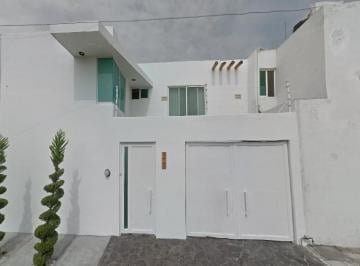 Casa de 3 habitaciones, Irapuato · Venta de Casa en Las Plazas Irapuato