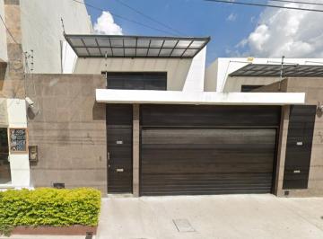 Casa de 3 habitaciones, Tuxtla Gutiérrez · Casa en Venta en Fracc. La Glori, Tuxtla Gutierrez, Chiapas