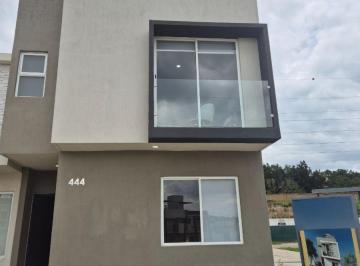 Casa en condominio de 3 habitaciones, Zapopan · Casa en Venta en Valle Imperial