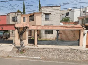 Casa de 4 habitaciones, Corregidora · Venta de Casa en Queretaro